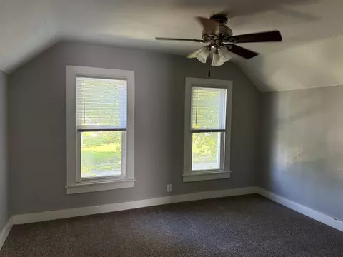 Bedroom - 2518 5th Ave, Moline, IL 61265 photo 4 of 5