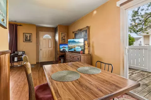 Dining - 1541 Cornell Pl #0, Hoffman Estates, IL 60169 photo 1 of 2