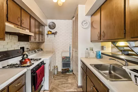 Kitchen - 1541 Cornell Pl #0, Hoffman Estates, IL 60169 photo 1 of 1