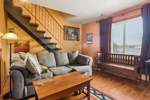 Living - 1541 Cornell Pl #0, Hoffman Estates, IL 60169 photo 3 of 3