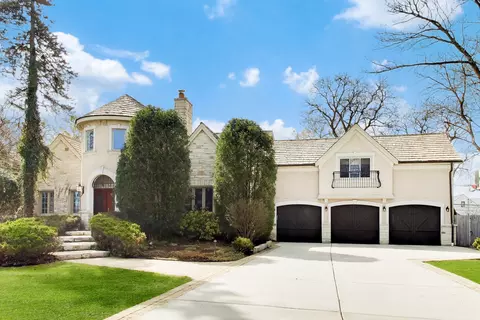 1414 Canterbury Ln, Glenview, IL 60025