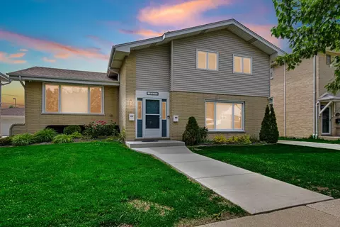 9632 Kilpatrick Ave, Oak Lawn, IL 60453