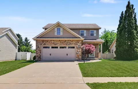 401 Trefoil St, Savoy, IL 61874