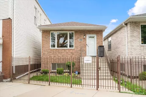 3300 S Western Ave, Chicago, IL 60608