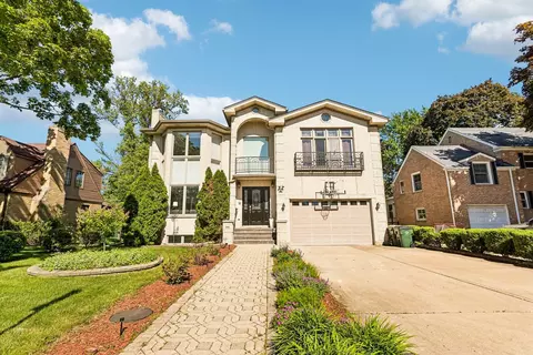 6843 N Kilpatrick Ave, Lincolnwood, IL 60712