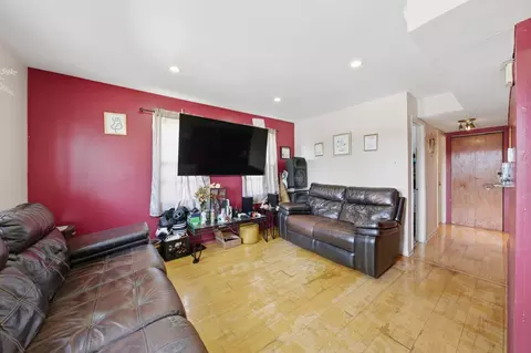 Living - 7420 W 64th Pl, Summit, IL 60501 photo 2 of 2