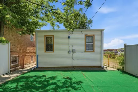 Exterior - 7420 W 64th Pl, Summit, IL 60501 photo 3 of 3
