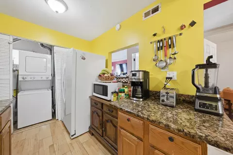Kitchen - 7420 W 64th Pl, Summit, IL 60501 photo 1 of 1