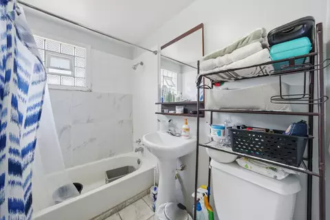 Bath - 7420 W 64th Pl, Summit, IL 60501 photo 1 of 1