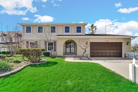 1623 W Bray Ct, Arlington Heights, IL 60005