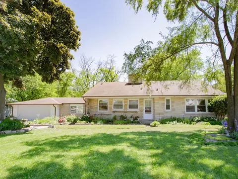2521 Seminary Ave, Des Plaines, IL 60016