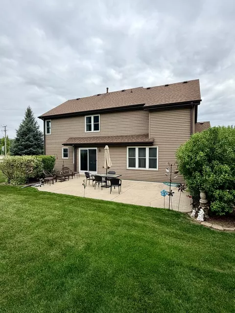 Exterior - 3517 Turnberry Dr, Mchenry, IL 60050 photo 6 of 6