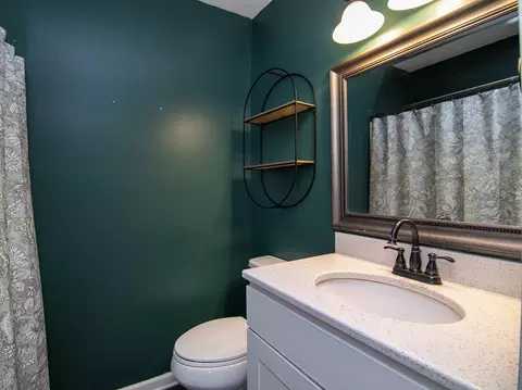 Bath - 5301 Whisper Meadow Ct, Plainfield, IL 60586 photo 3 of 3