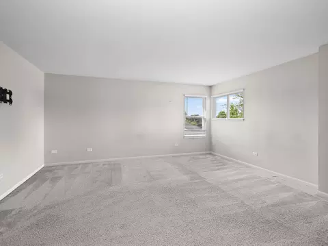 Living - 5301 Whisper Meadow Ct, Plainfield, IL 60586 photo 5 of 5