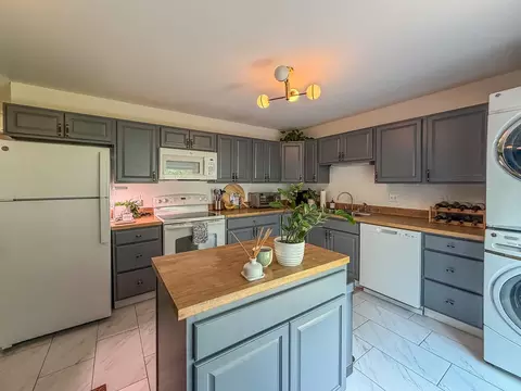 Kitchen - 1116 Centennial Dr, Champaign, IL 61821 photo 2 of 2