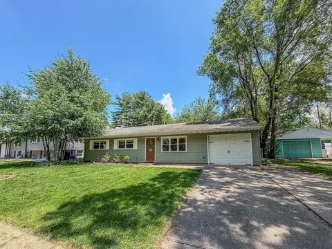 Exterior - 1116 Centennial Dr, Champaign, IL 61821 photo 3 of 12