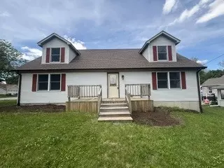 25061 S Canal St, Channahon, IL 60410