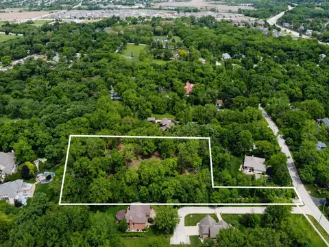 7 N650 Sayer Rd, Bartlett, IL 60103