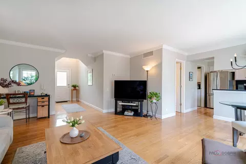 Other - 4692 N Sapphire Dr, Hoffman Estates, IL 60192 photo 2 of 4