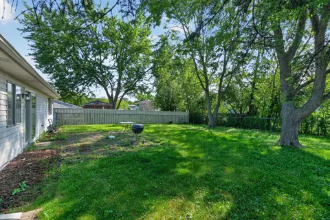 Exterior - 21 Willow Rd, Matteson, IL 60443 photo 6 of 6