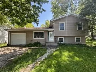 1716 Parklane Ave, Mchenry, IL 60050