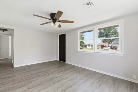 Living - 2306 9th St, Silvis, IL 61282 photo 1 of 3