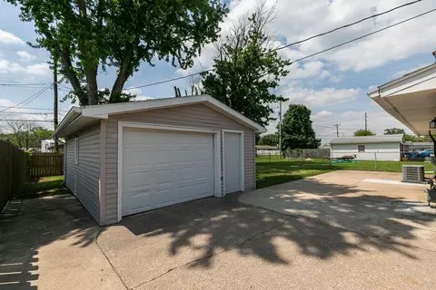 Other - 2306 9th St, Silvis, IL 61282 photo 2 of 8