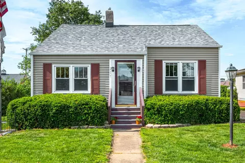 Exterior - 207 W Franklin St, Carlock, IL 61725 photo 2 of 8