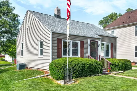 Exterior - 207 W Franklin St, Carlock, IL 61725 photo 3 of 8