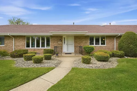 17654 Pennsylvania Ct #207, Orland Park, IL 60467