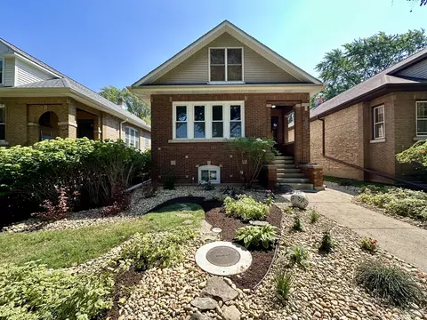 2841 Wenonah Ave, Berwyn, IL 60402