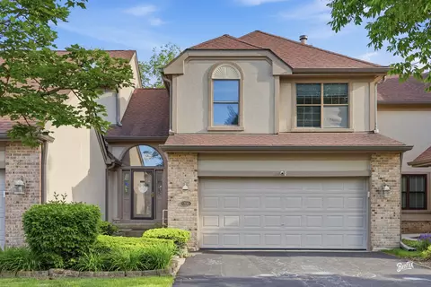 204 Bright Ridge Dr, Schaumburg, IL 60194