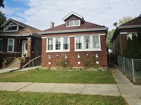 3750 W 65th St, Chicago, IL 60629