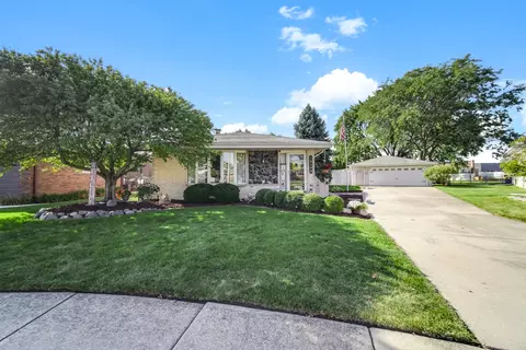 12132 S James Dr, Alsip, IL 60803