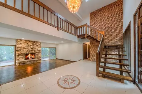 Living - 8100 S Park Ave, Burr Ridge, IL 60527 photo 1 of 6