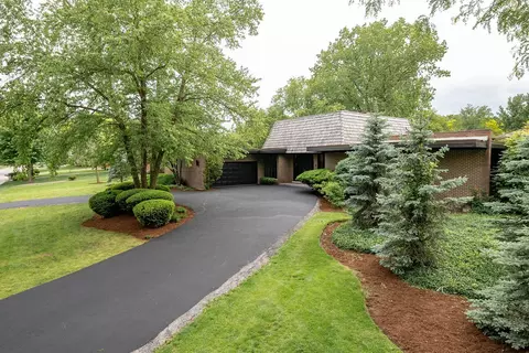 8100 S Park Ave, Burr Ridge, IL 60527