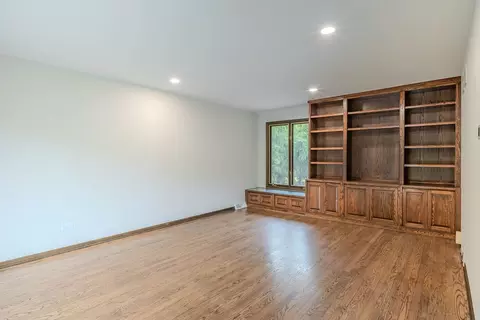 Living - 8100 S Park Ave, Burr Ridge, IL 60527 photo 5 of 6