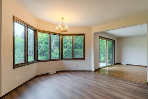 Living - 8100 S Park Ave, Burr Ridge, IL 60527 photo 3 of 6
