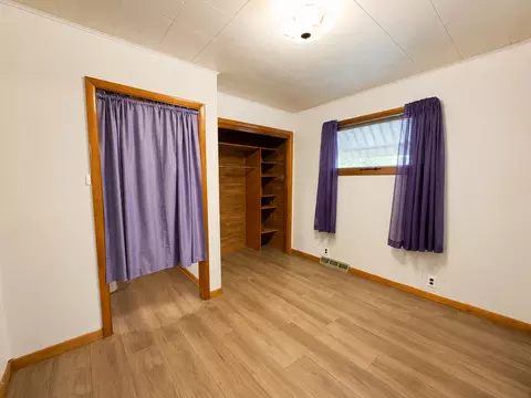 Bedroom - 1112 1st Ave, Ottawa, IL 61350 photo 2 of 2
