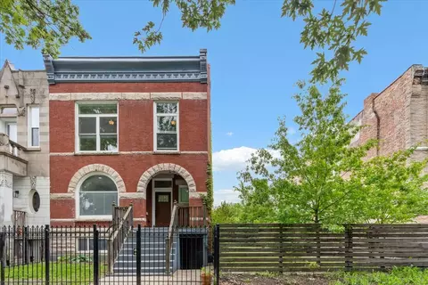 3221 W Fulton Blvd, Chicago, IL 60624
