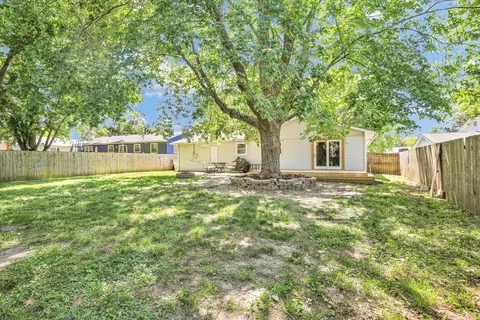 Exterior - 1810 Rebecca Dr, Champaign, IL 61821 photo 8 of 10