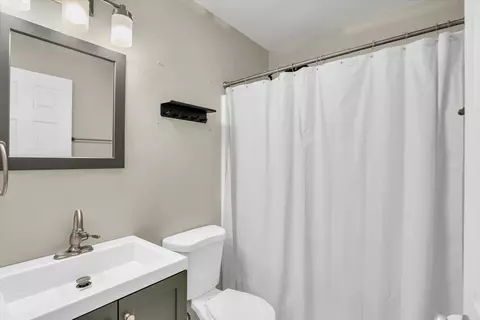 Bath - 1810 Rebecca Dr, Champaign, IL 61821 photo 1 of 2