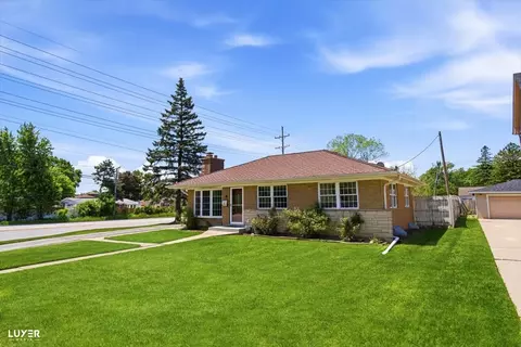 2 Washington St, Glenview, IL 60025