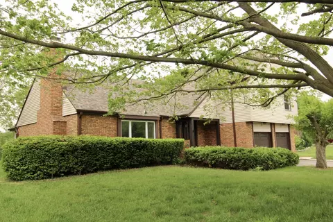 1505 Pheasant Run Rd, Harvard, IL 60033