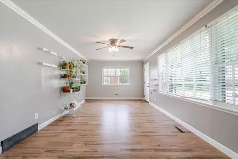 Living - 513 Maizefield Ave, Bloomington, IL 61701 photo 3 of 3