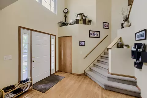 Entry Way - 3137 Bennett Pl, Aurora, IL 60502 photo 1 of 2