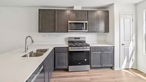 17345 Ulster Dr, Tinley Park, IL 60477