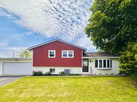 26 W447 Harrison Ave, Winfield, IL 60190
