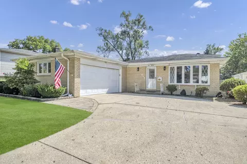 615 Cordial Dr, Des Plaines, IL 60018