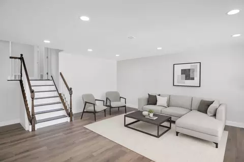 Living - 615 Cordial Dr, Des Plaines, IL 60018 photo 1 of 6